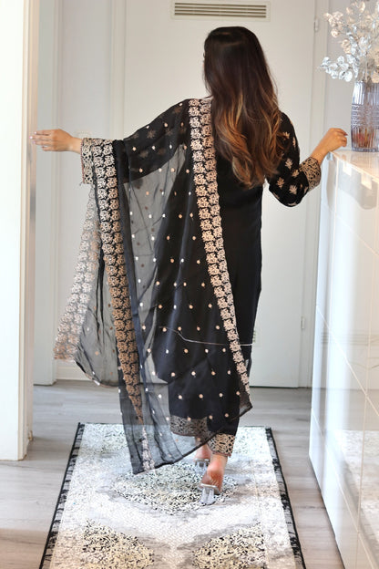 Bahara - Luxury Party & Wedding Dress - Black